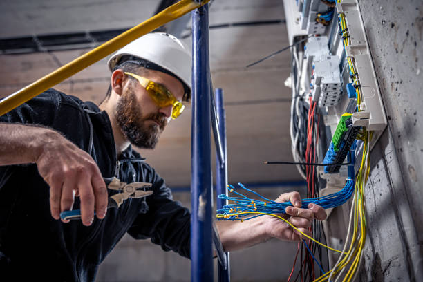 Best Affordable Emergency Electrician  in Warren, PA